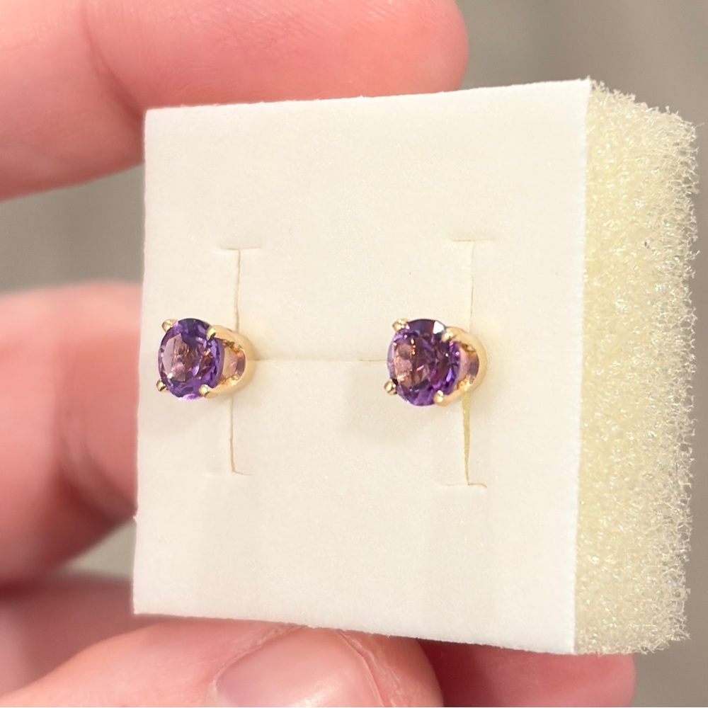 14K Amethyst Stud Earrings, Dainty Round Solitaire, Light Purple, Yellow Gold - Picture 13 of 13